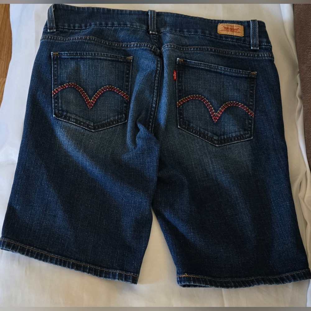 Vintage Levis Bermuda Shorts Jr's Sz 11 10" Inseam Low Rise - Picture 2 of 8